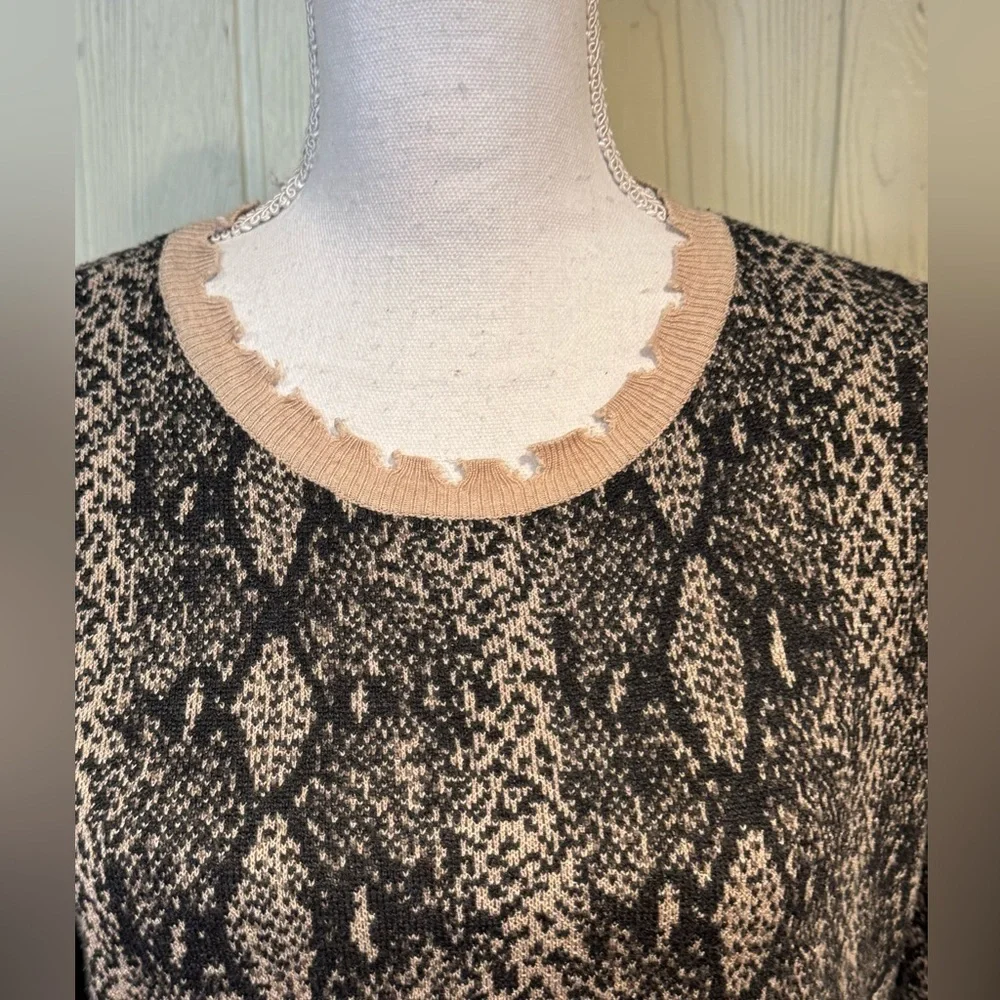 FATE Snakeskin Distressed Sweater Fringe Hem Wool Blend Size Small